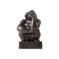 Figurer gorilla med hånd mod kind, 21 cm