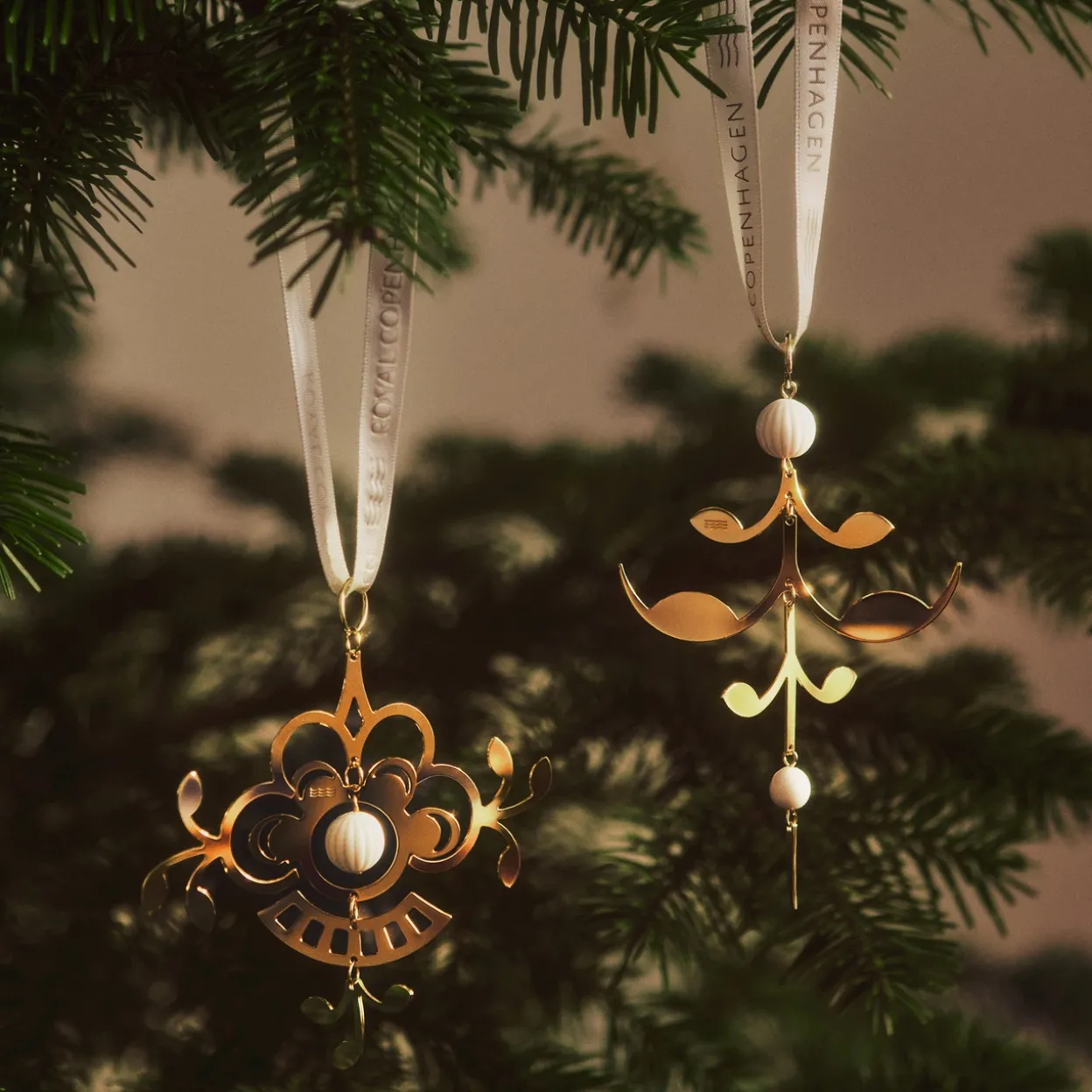Forgyldt juleornament, palmette, 12 cm