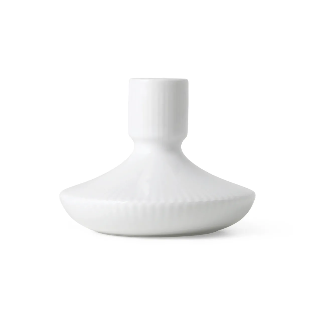 Hvid Riflet lysestage, 8 cm