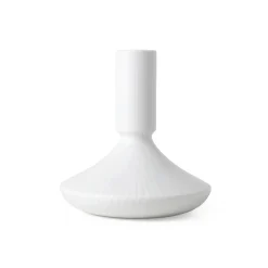 Hvid Riflet lysestage, 12 cm