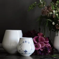 Hvid Riflet vase, 20,5 cm